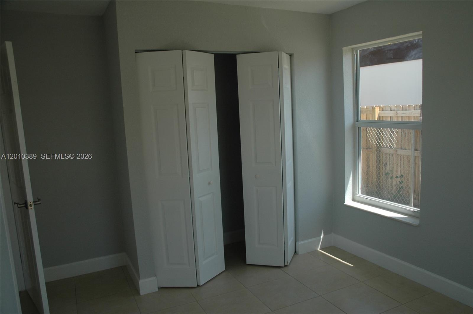 MEADOW WOOD MANOR #4 - Residential