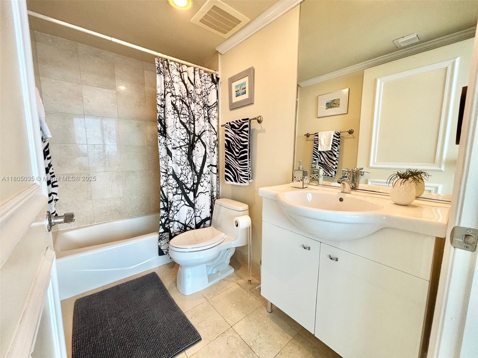 BEACH CLUB TWO CONDO - Residential Lease