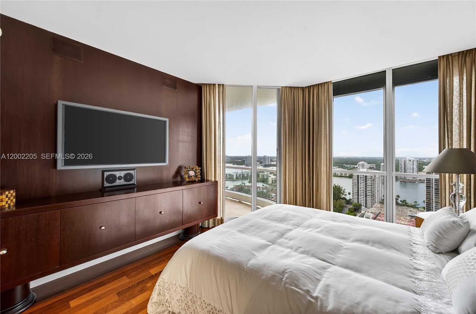 7000 ISL BLVD WILLIAMS IS - Residential