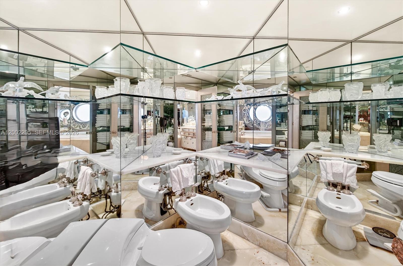 7000 ISL BLVD WILLIAMS IS - Residential