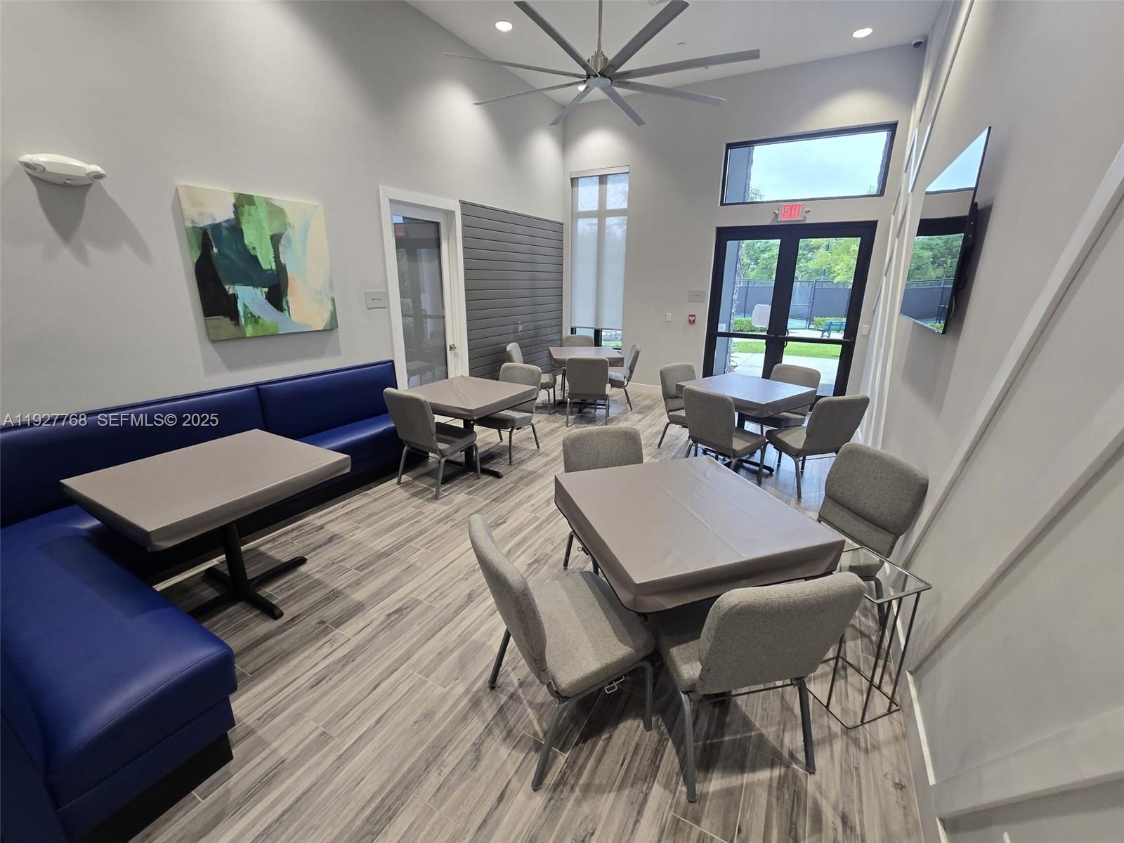 MCJUNKIN FARMS PLAT - Residential