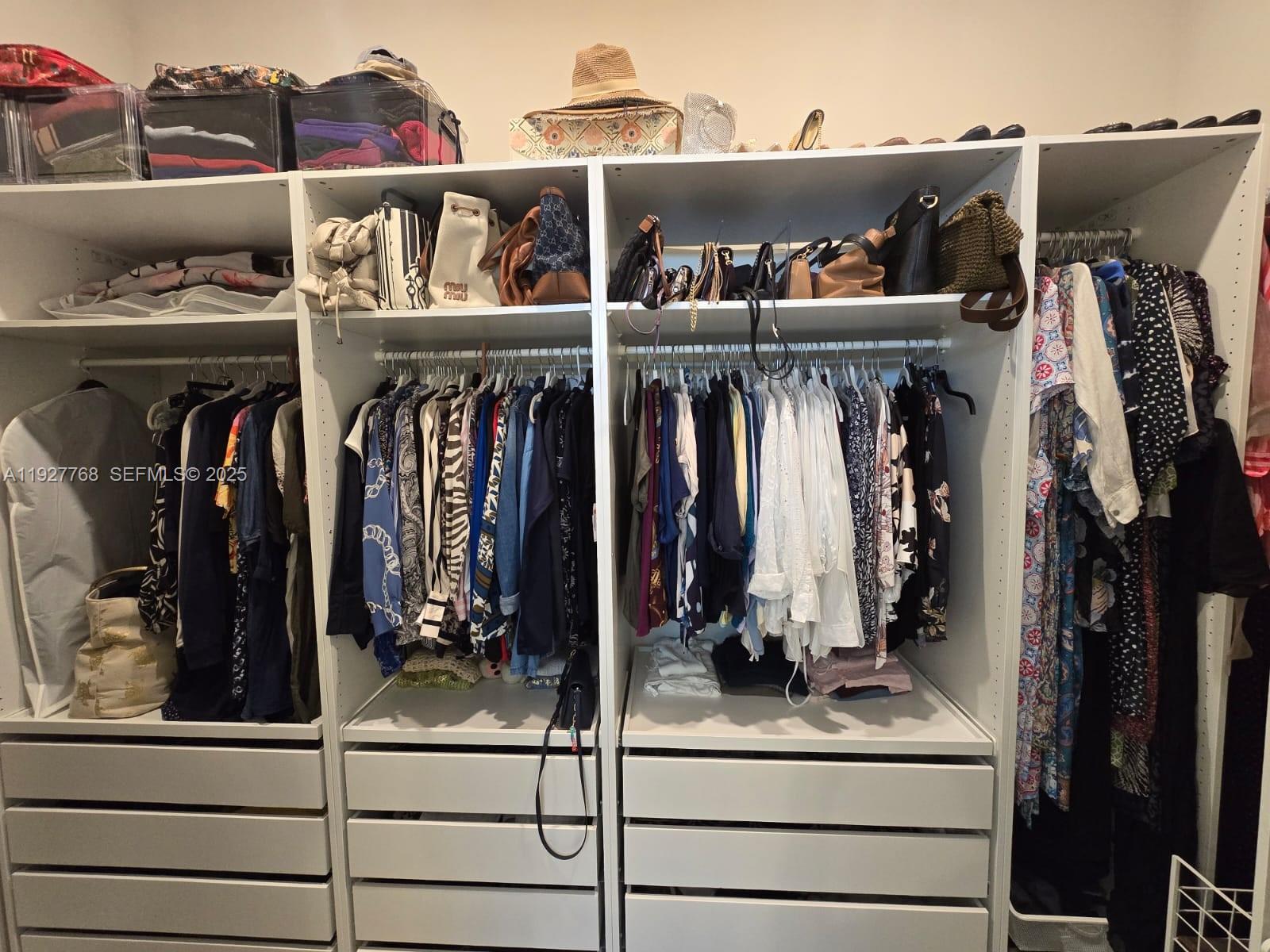 MCJUNKIN FARMS PLAT - Residential