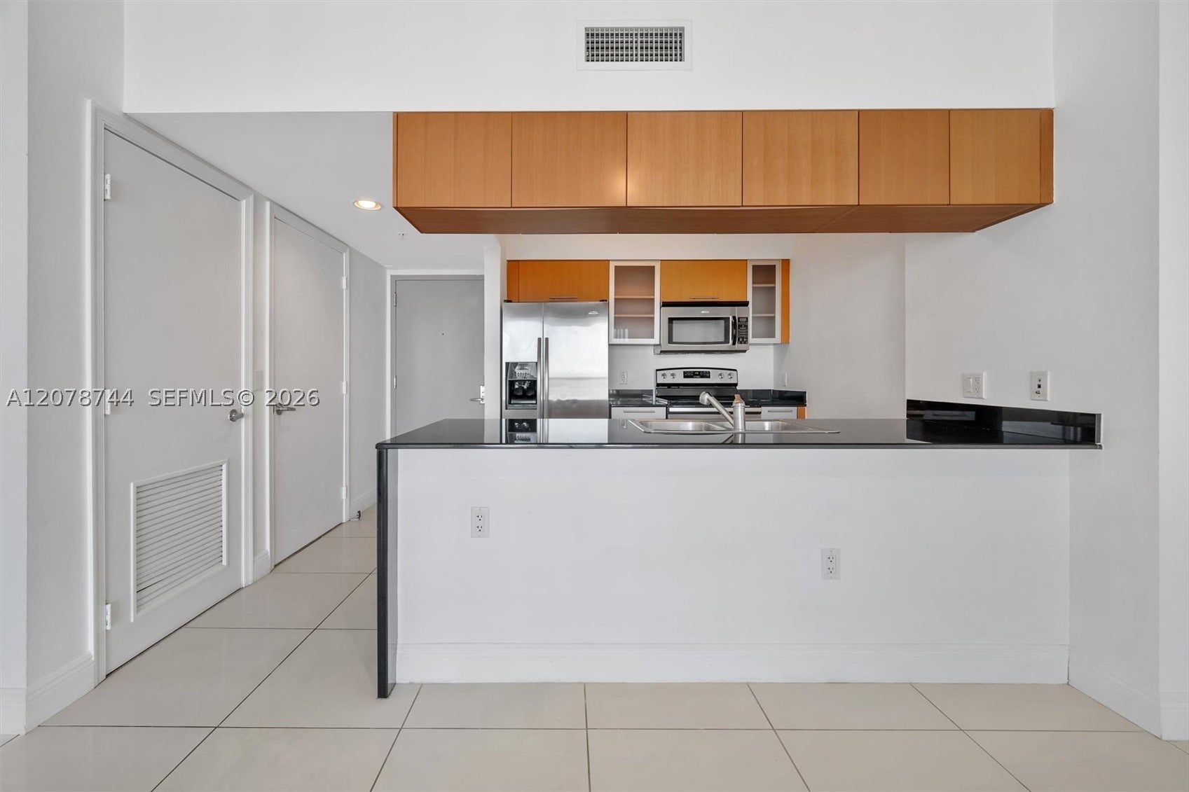 1750 N Bayshore Dr 4011