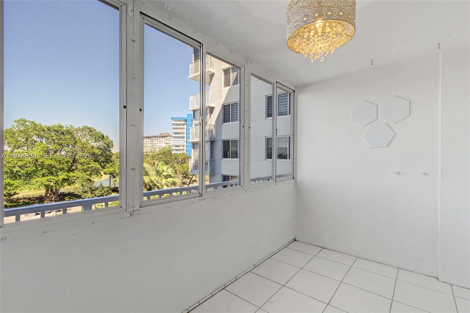 HILLCREST EAST NO 24 COND - Residential