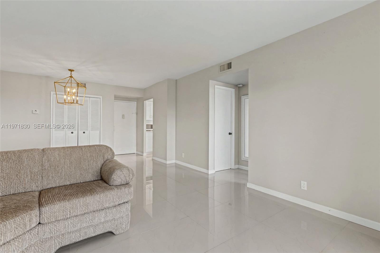 HILLCREST EAST NO 24 COND - Residential