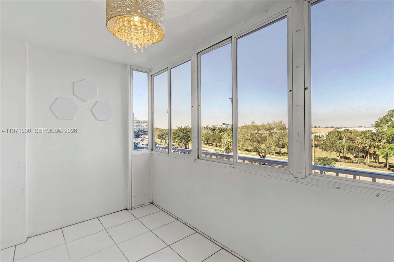 HILLCREST EAST NO 24 COND - Residential