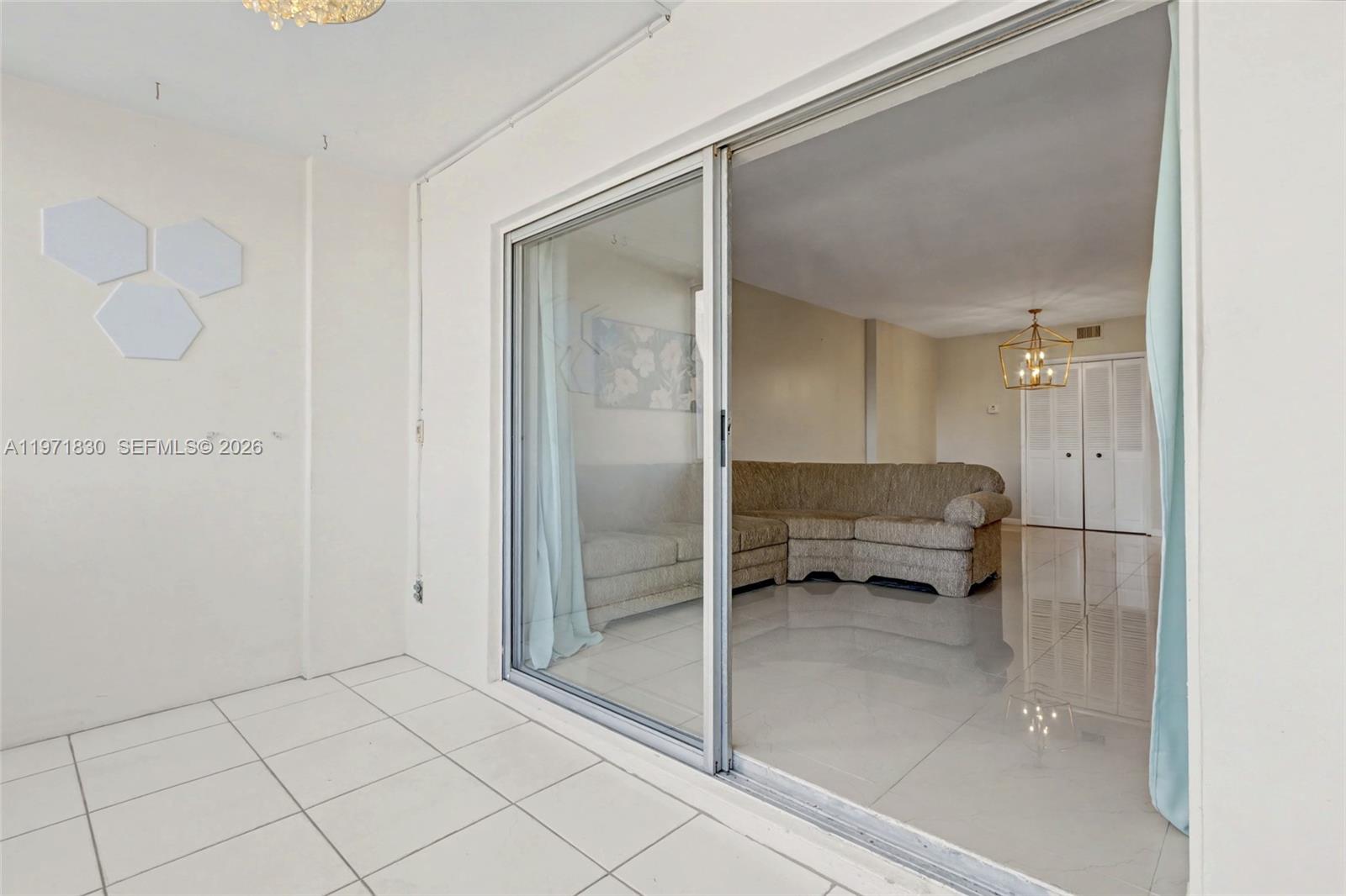 HILLCREST EAST NO 24 COND - Residential