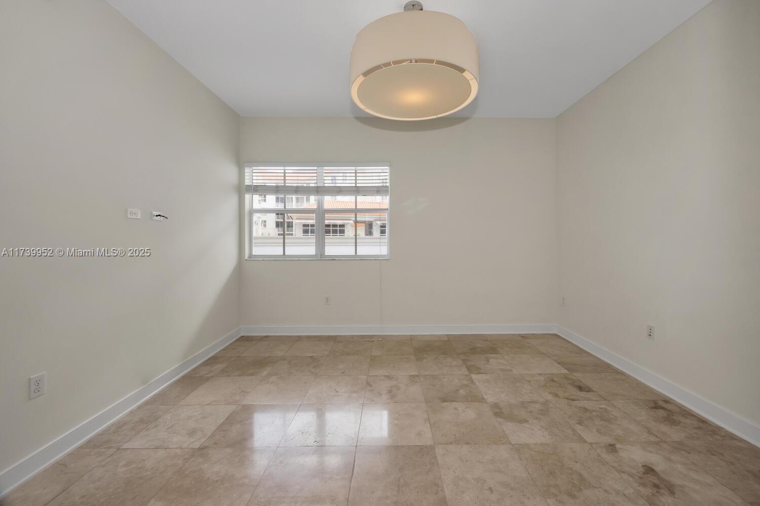 VILLA ALHAMBRA CONDO - Residential