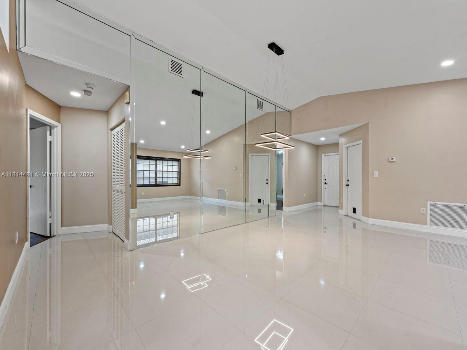 MARBELLA PARK 6TH ADDN - Residential