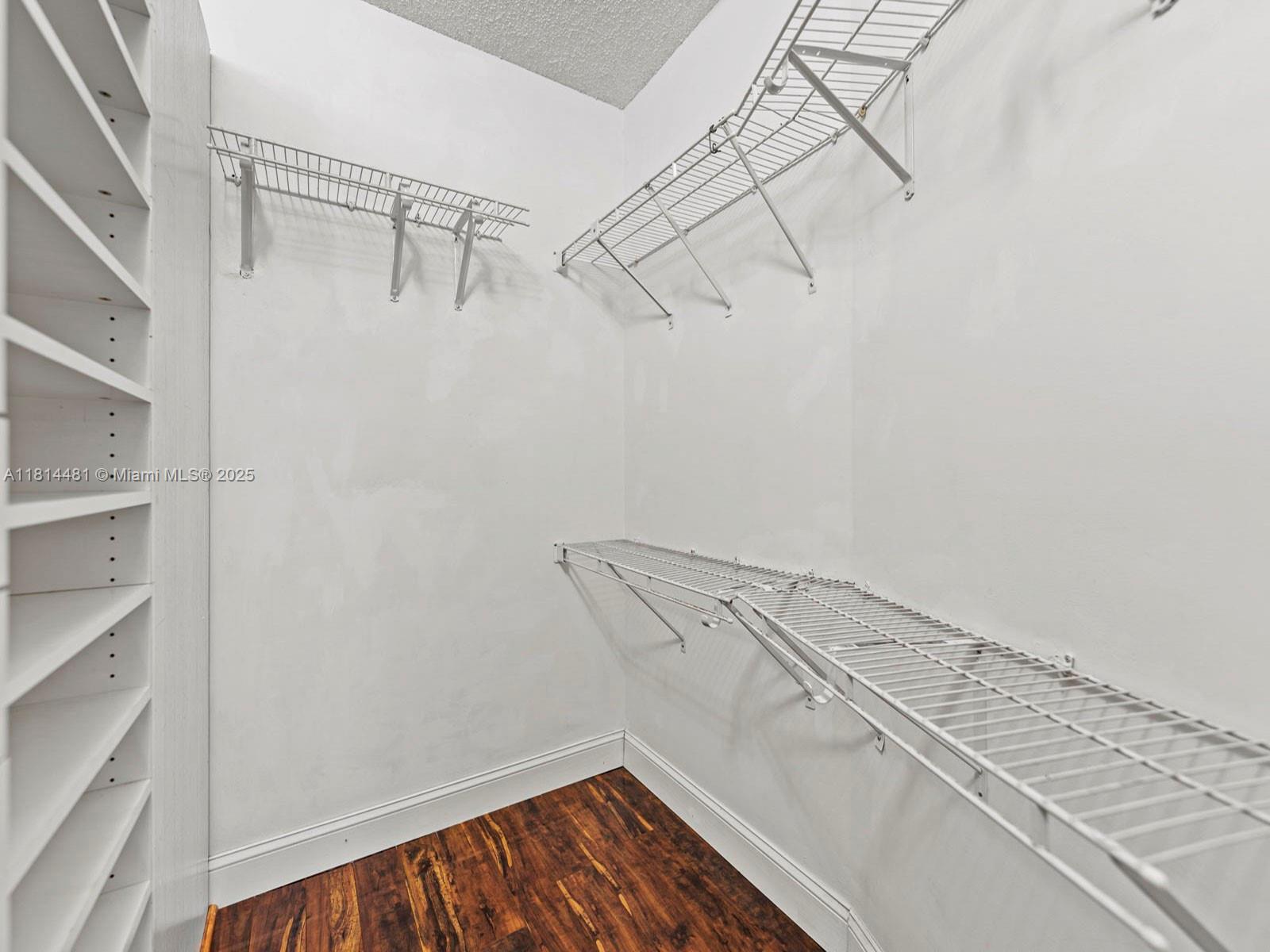 MARBELLA PARK 6TH ADDN - Residential