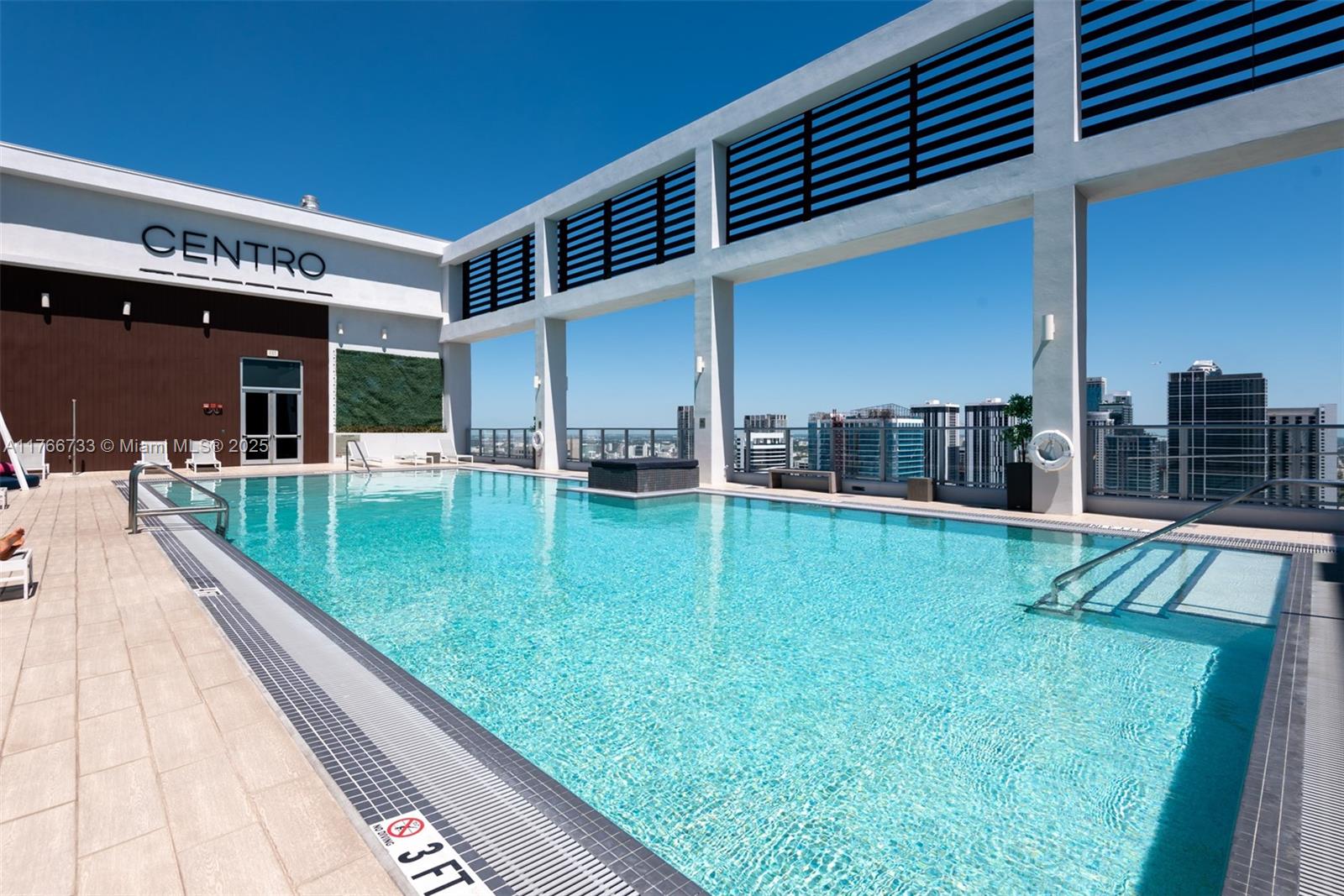 CENTRO CONDO - Residential Lease