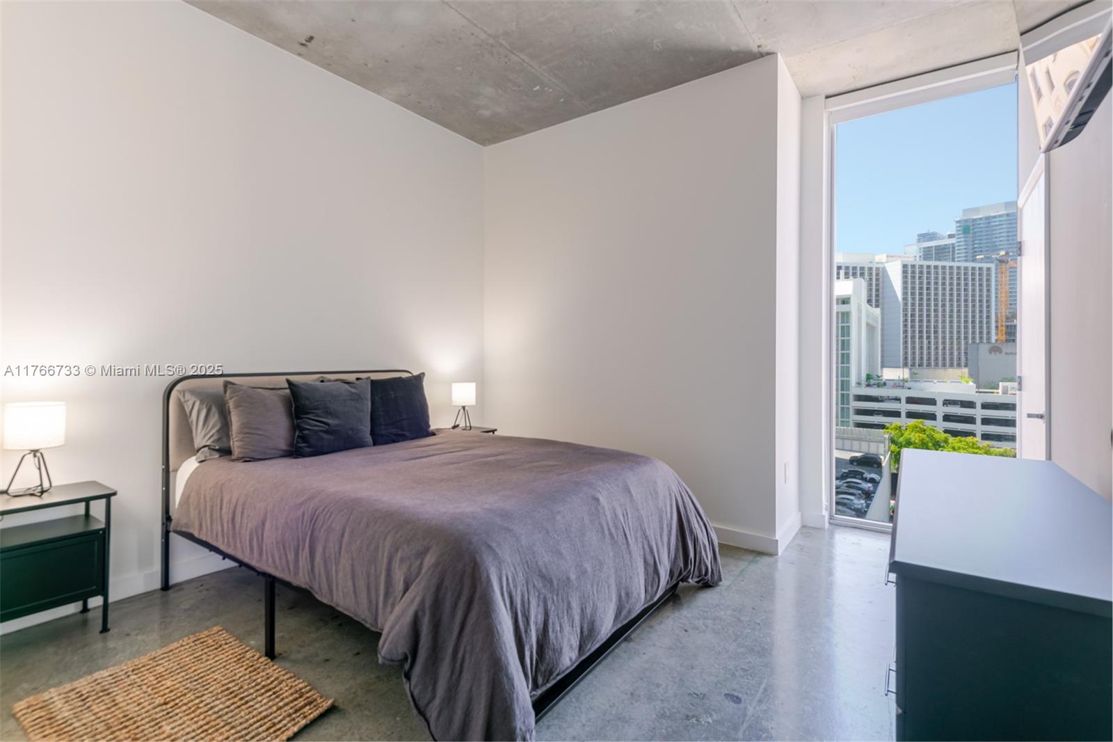 CENTRO CONDO - Residential Lease