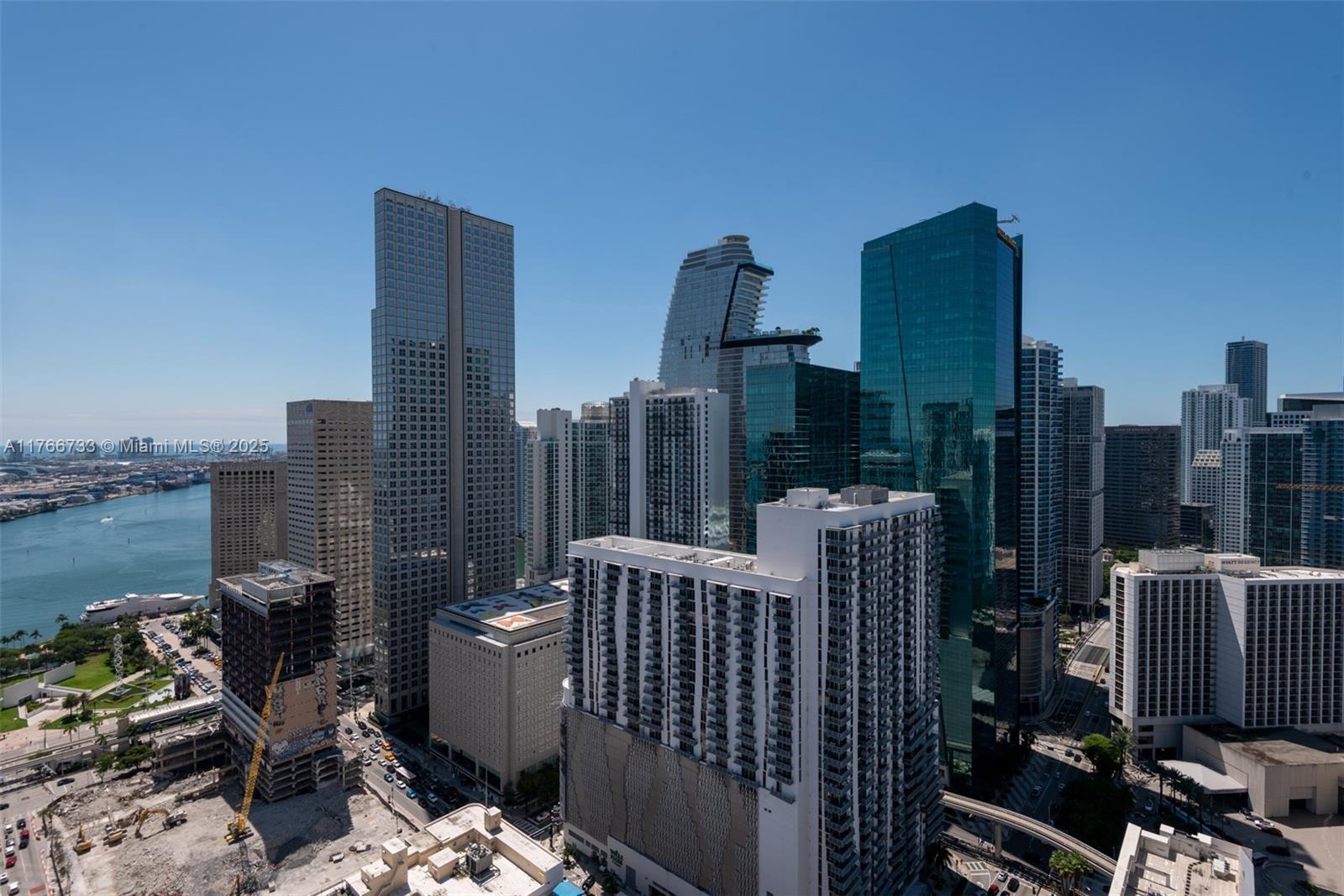 CENTRO CONDO - Residential Lease