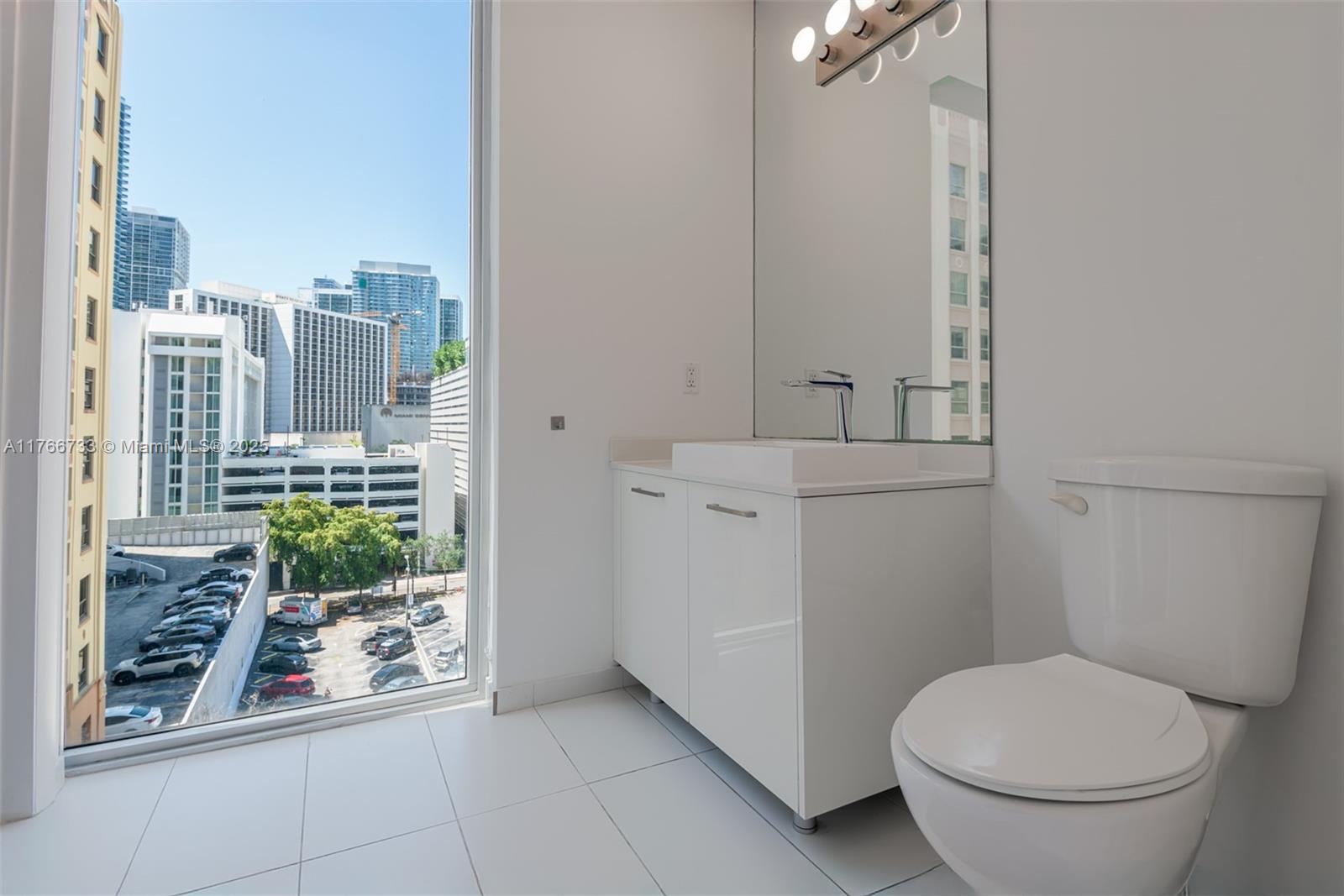 CENTRO CONDO - Residential Lease