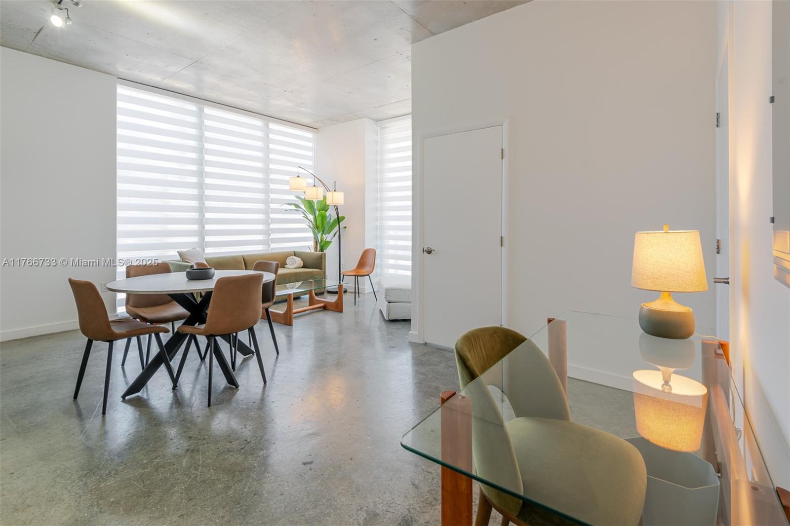 CENTRO CONDO - Residential Lease
