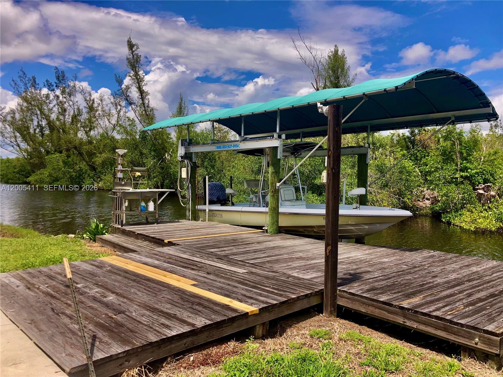 BAYSHORES - Residential