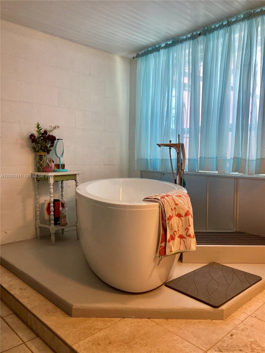 BAYSHORES - Residential