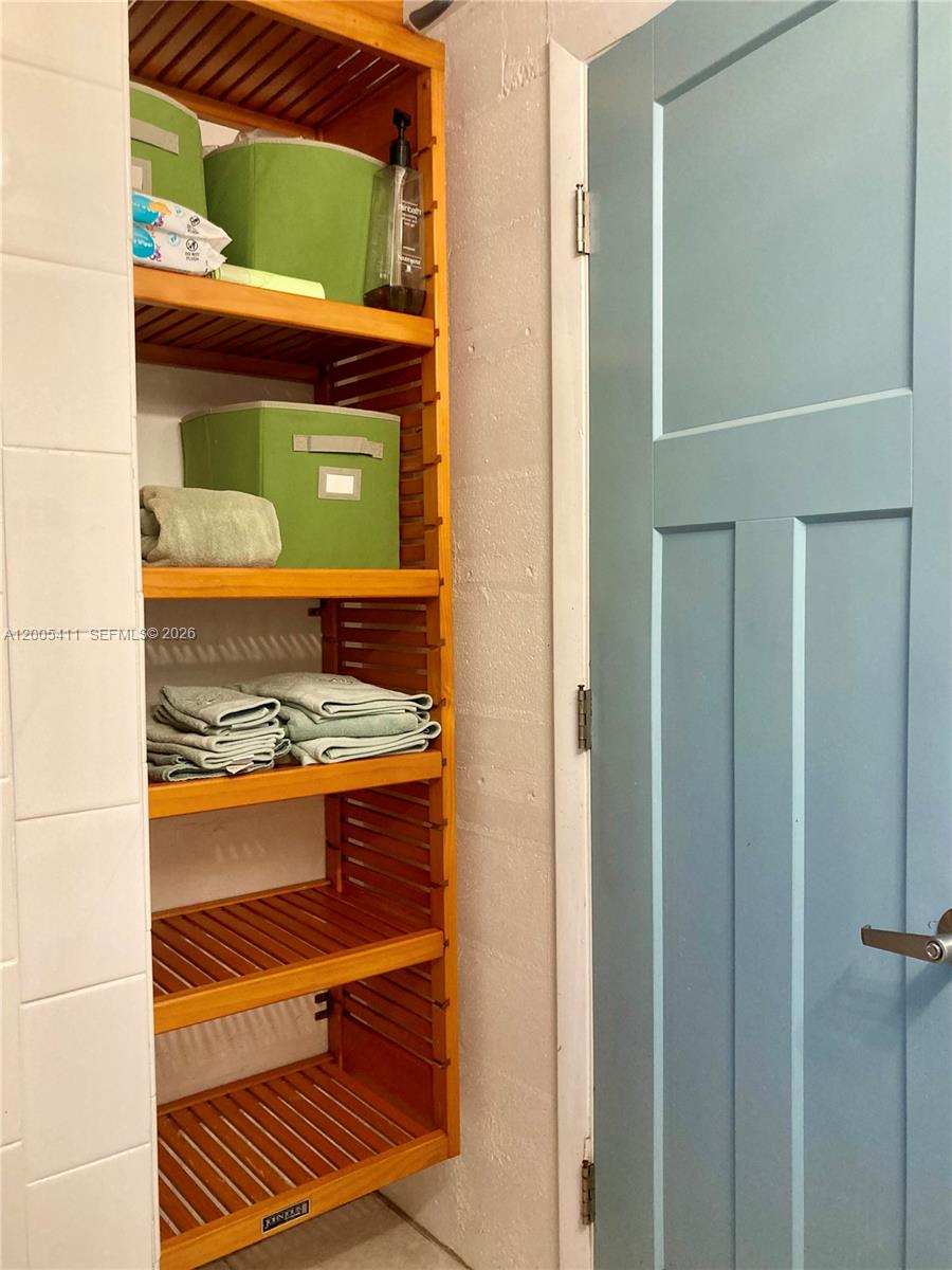 BAYSHORES - Residential