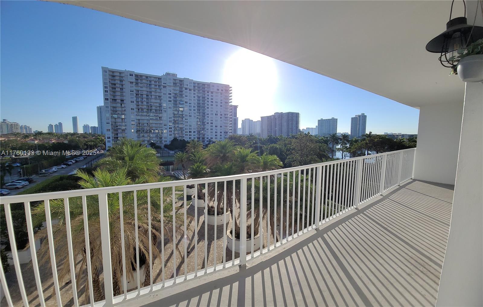 ADMIRALS PORT CONDO WEST - Residential