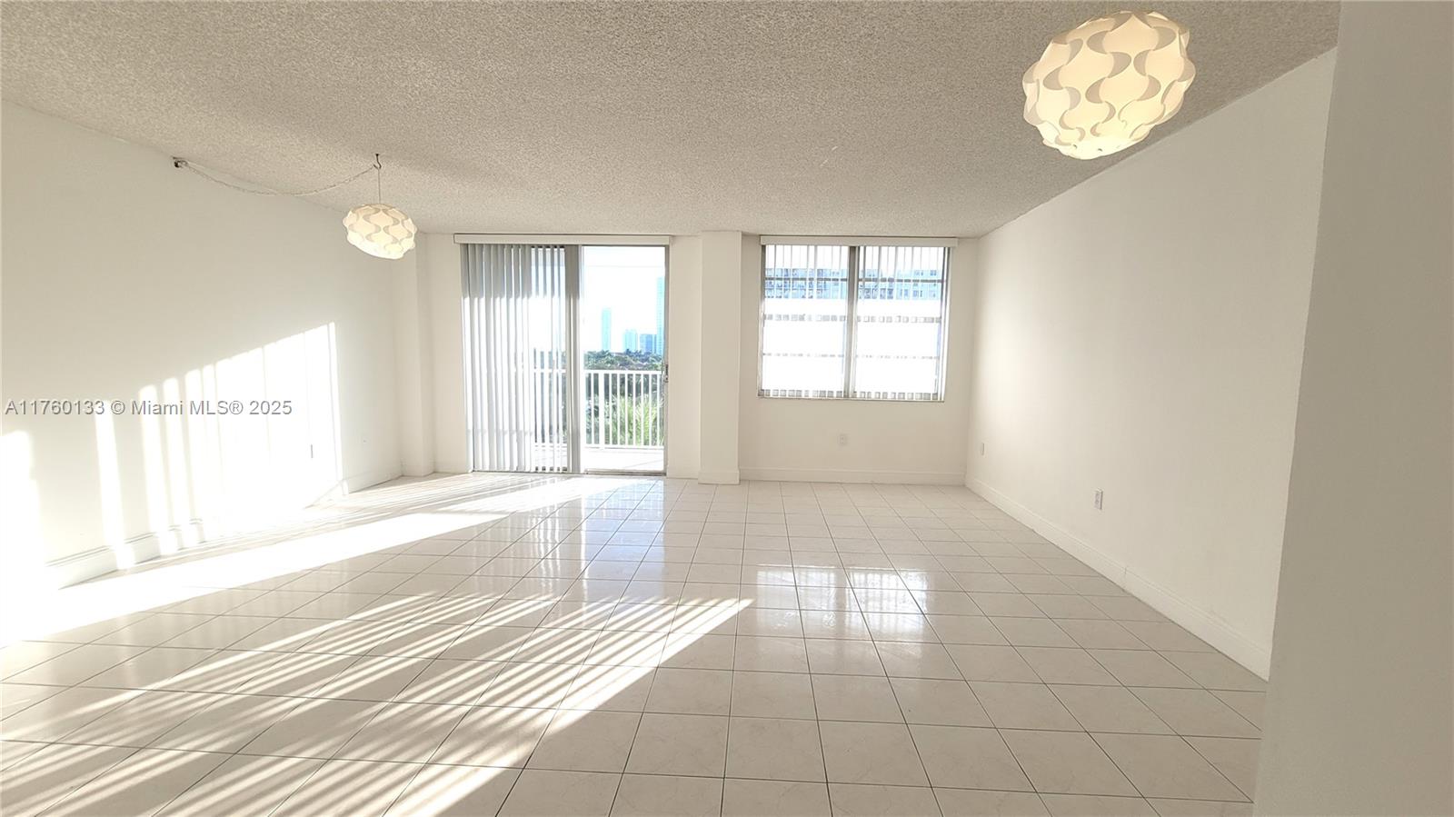 Property for Sale at 2801 Ne 183rd St 504W, Aventura, Miami-Dade County, Florida - Bedrooms: 2 
Bathrooms: 2  - $290,000