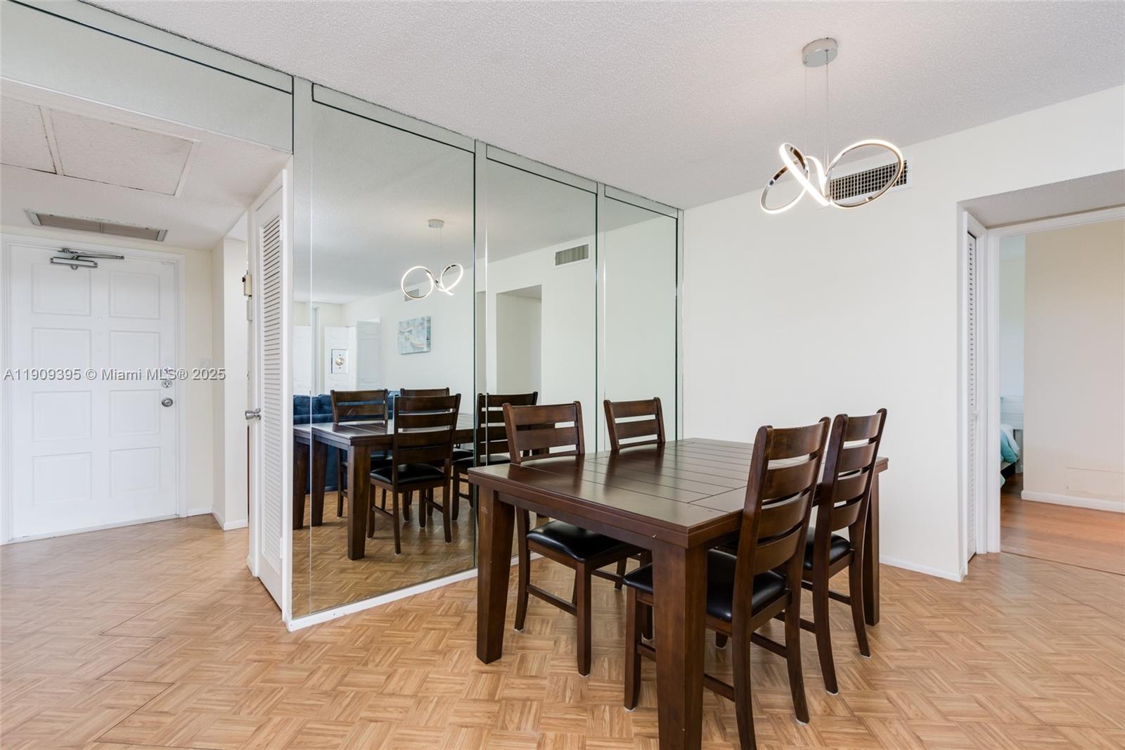 NO 20 PALM-AIRE COUNTRY C - Residential Lease