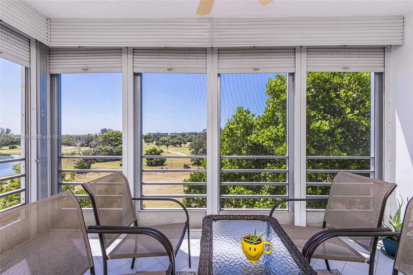 NO 20 PALM-AIRE COUNTRY C - Residential Lease