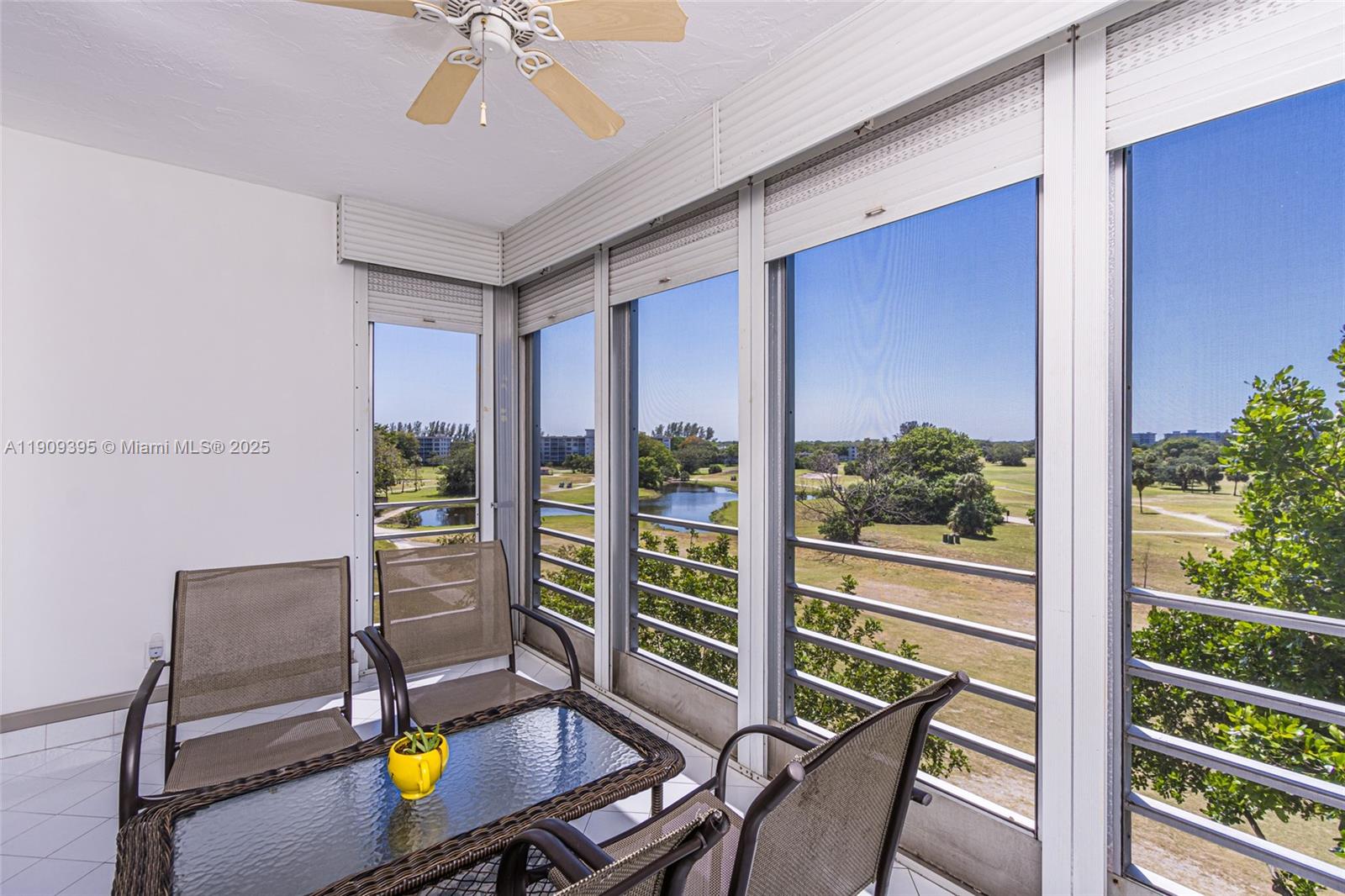 NO 20 PALM-AIRE COUNTRY C - Residential Lease