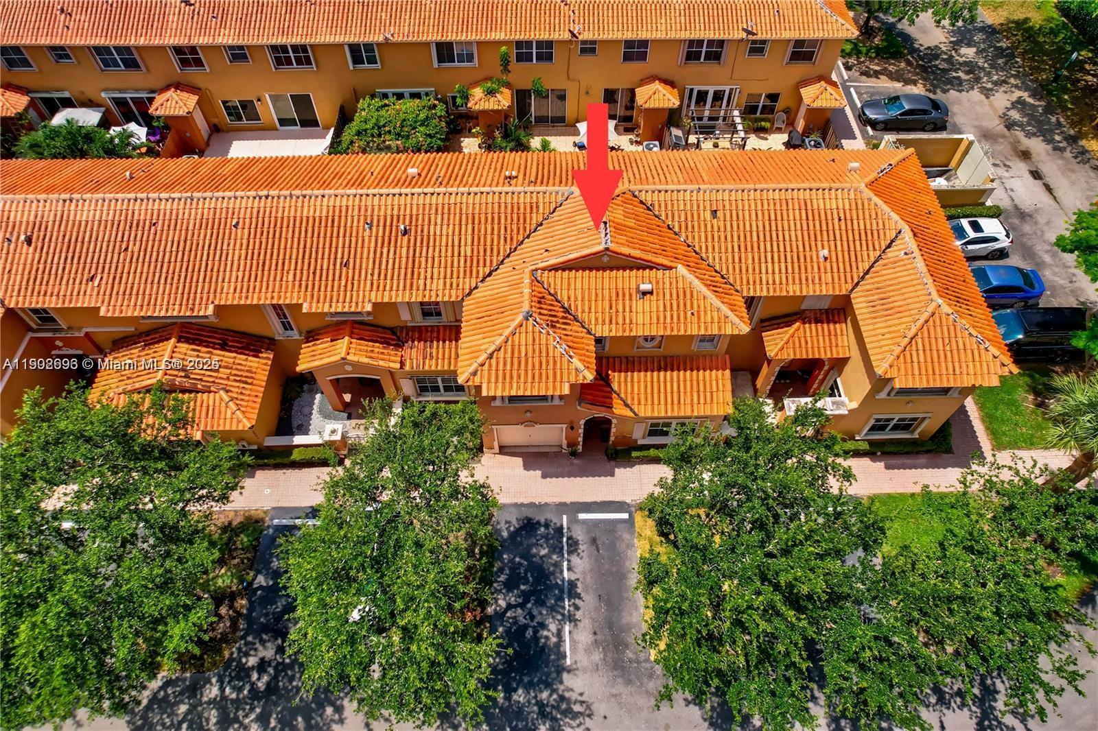 VILLA VIZCAYA CONDO - Residential Lease