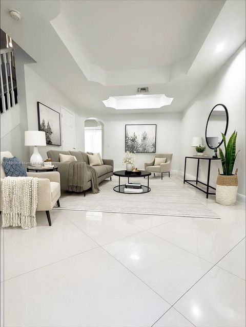 8544 NW 140th Ter 1005 Miami Lakes FL 33016