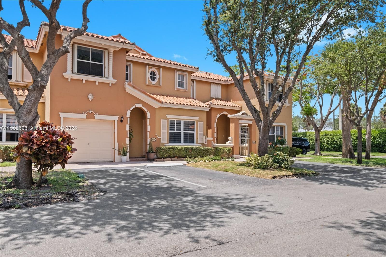 VILLA VIZCAYA CONDO - Residential Lease