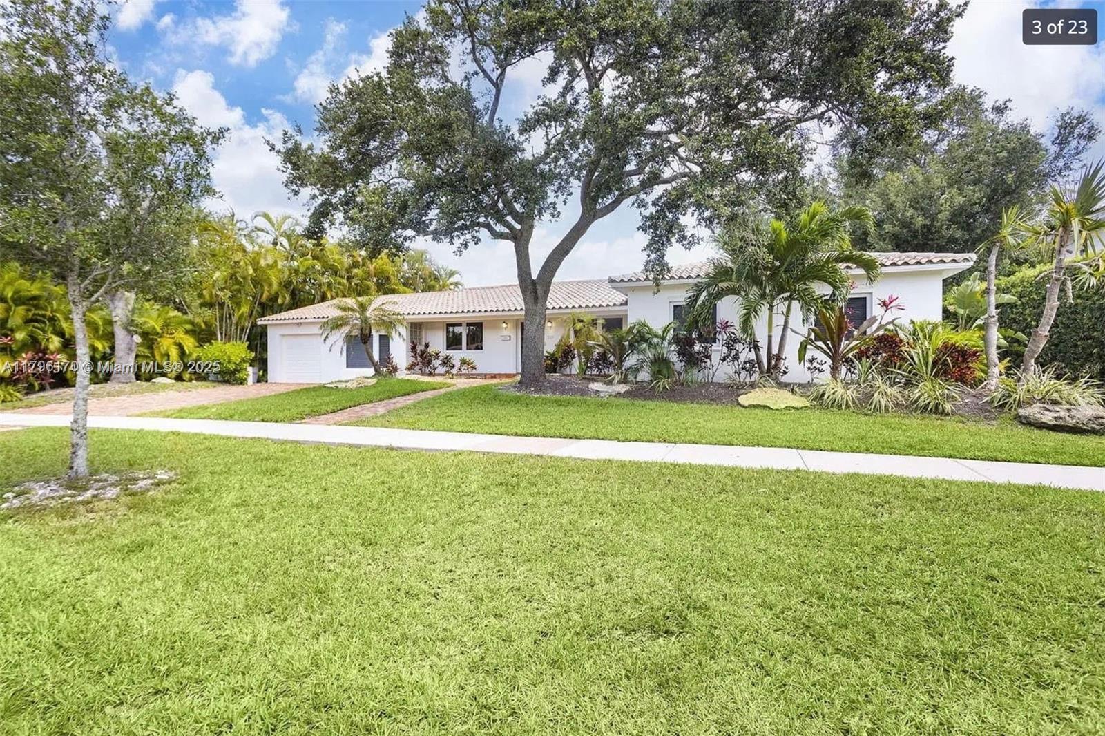 517 Bianca Ave