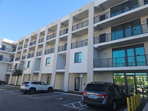 8001 NW 41st St F-206 Doral FL 33166