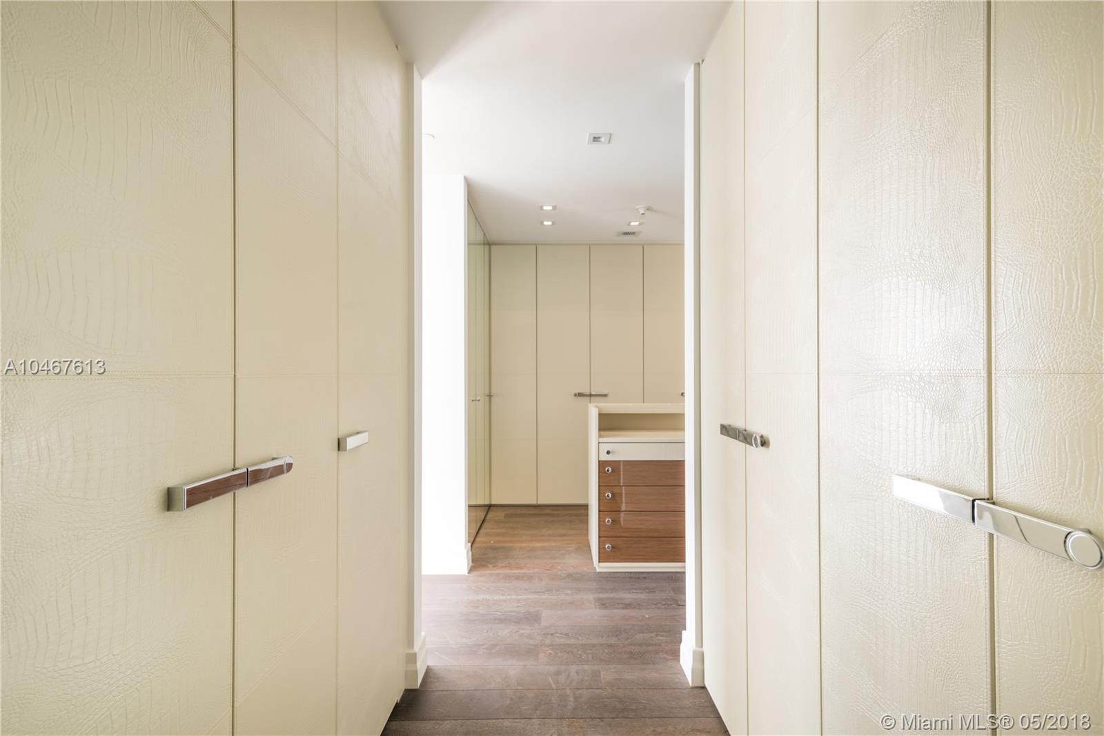 17749 COLLINS AVENUE COND - Residential