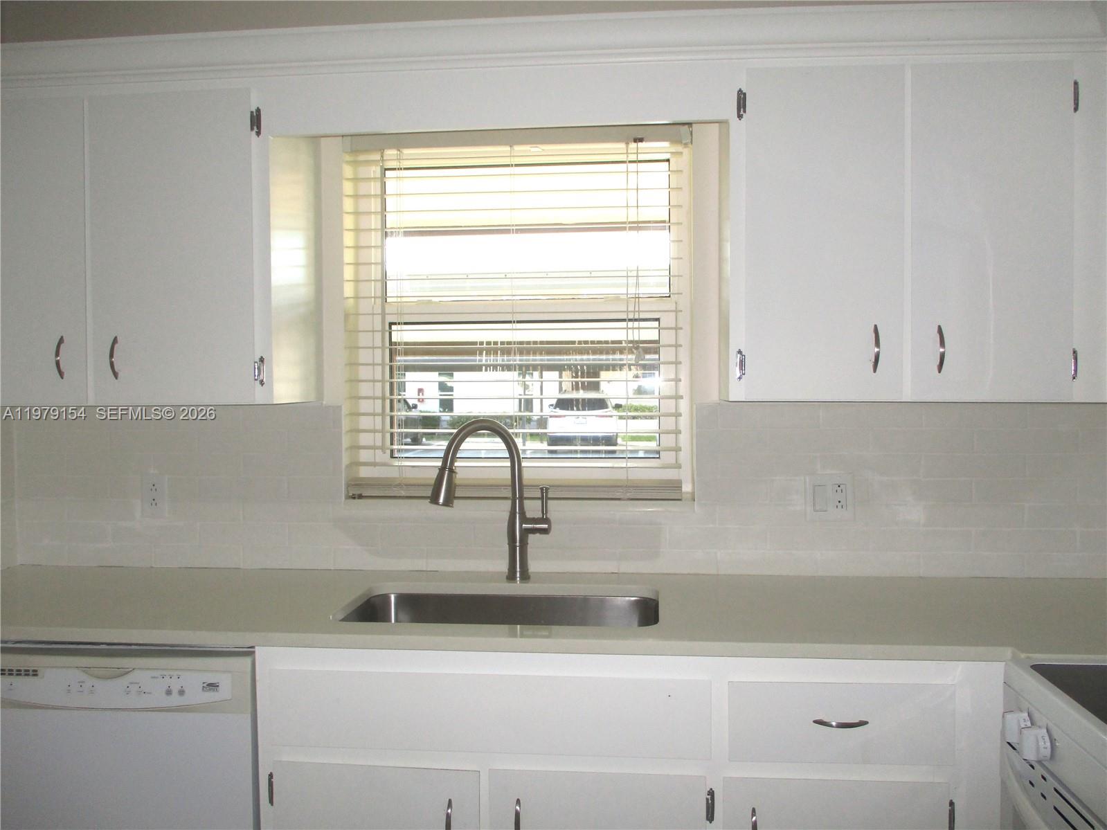 TWIN LAKES SOUTH & TOWN V - Residential