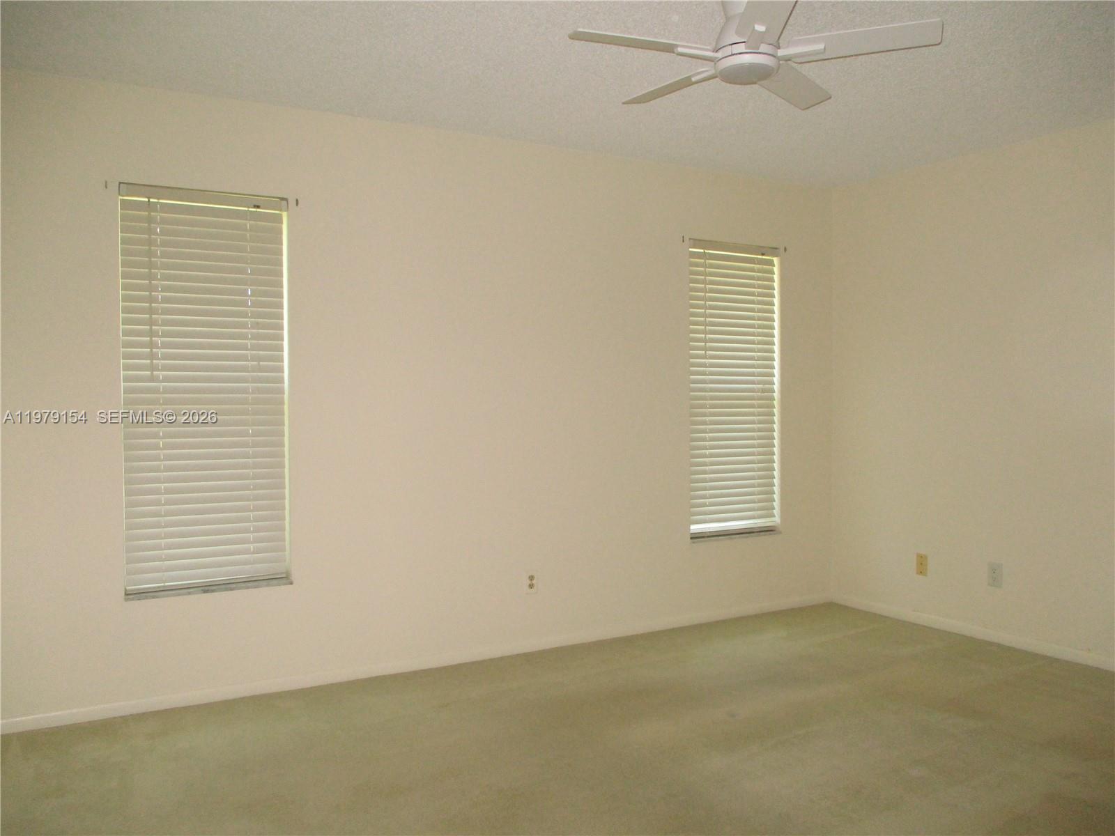 TWIN LAKES SOUTH & TOWN V - Residential