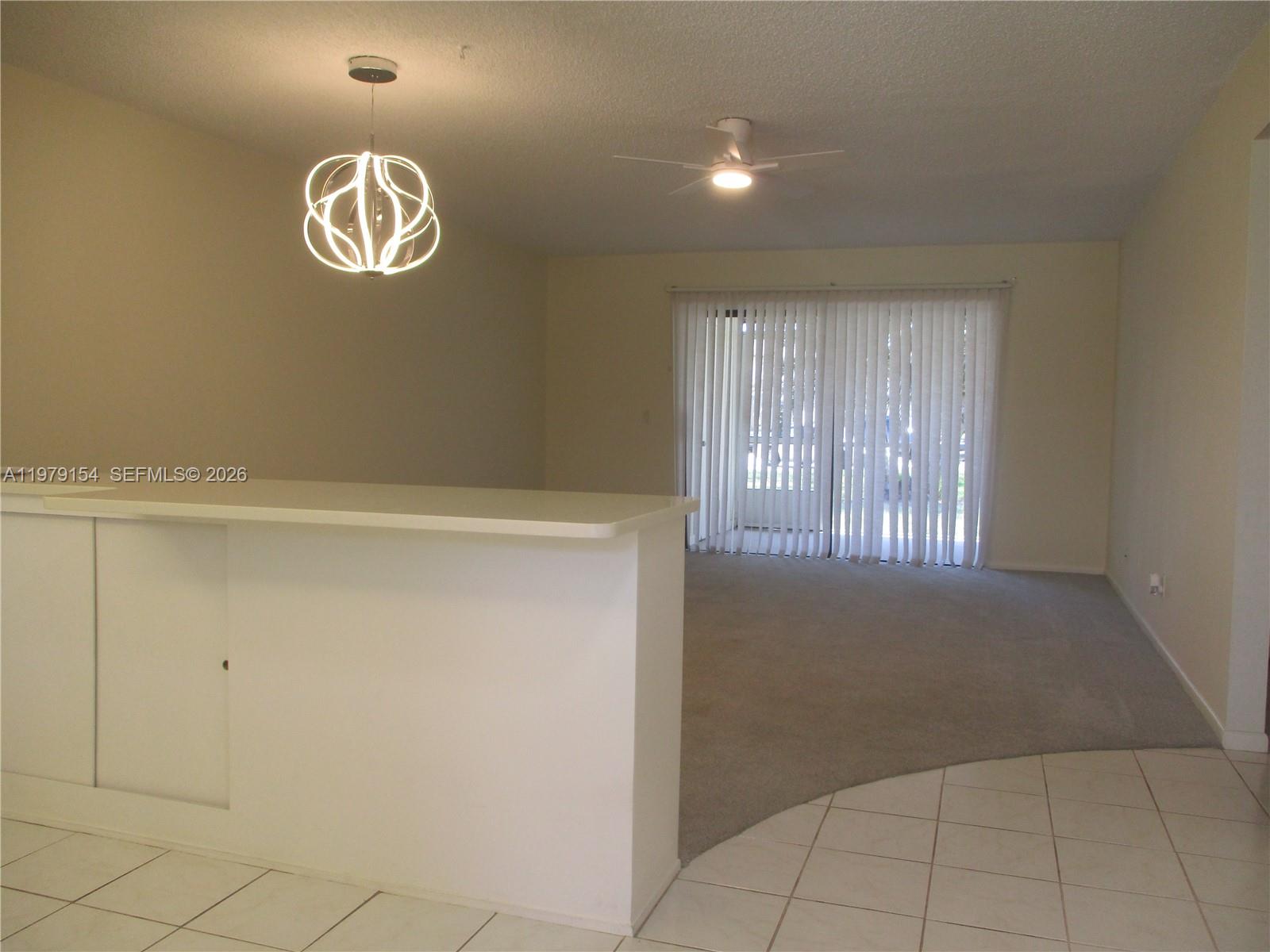 TWIN LAKES SOUTH & TOWN V - Residential