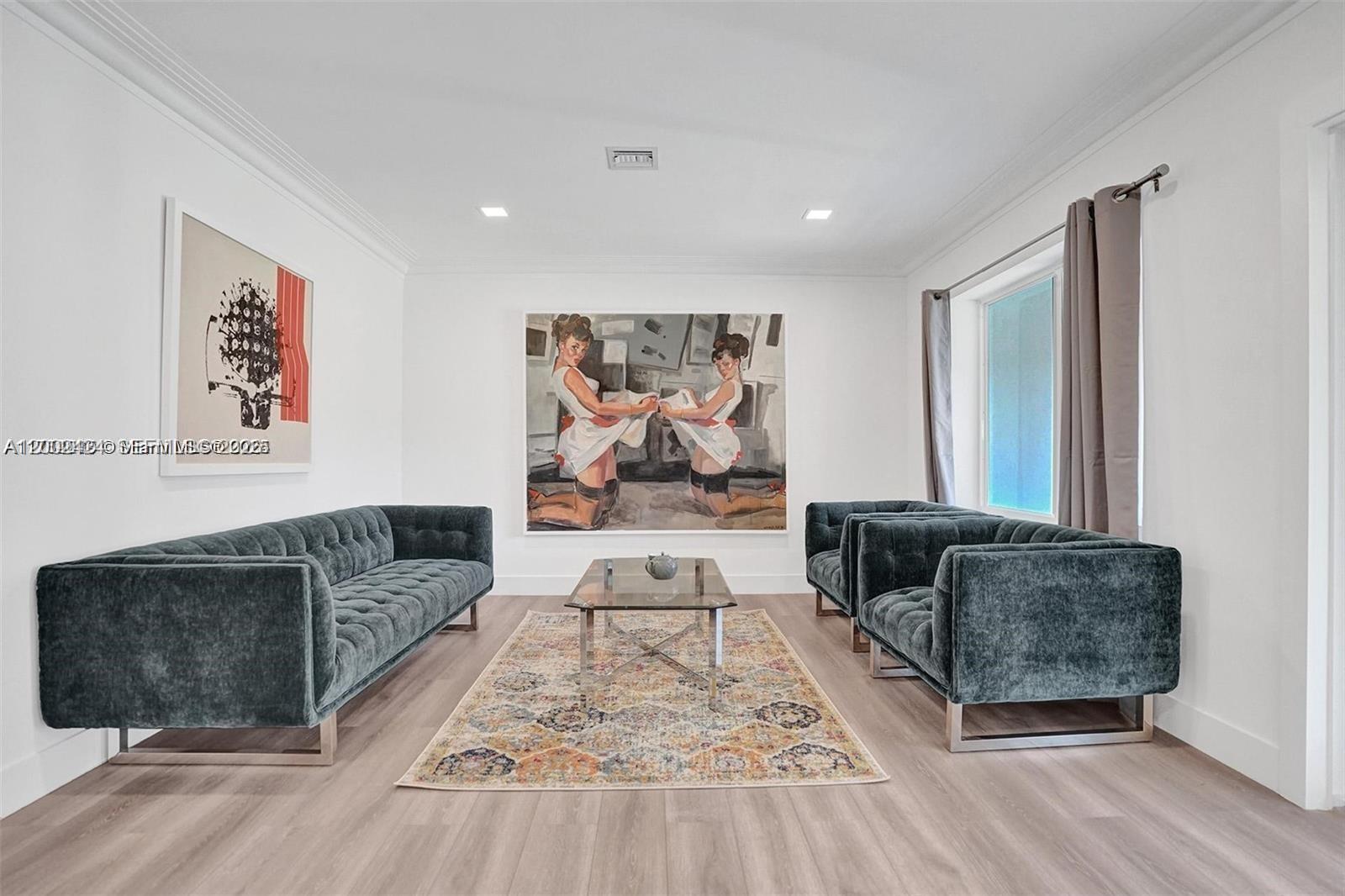 PARK PLAZA - Residential Lease