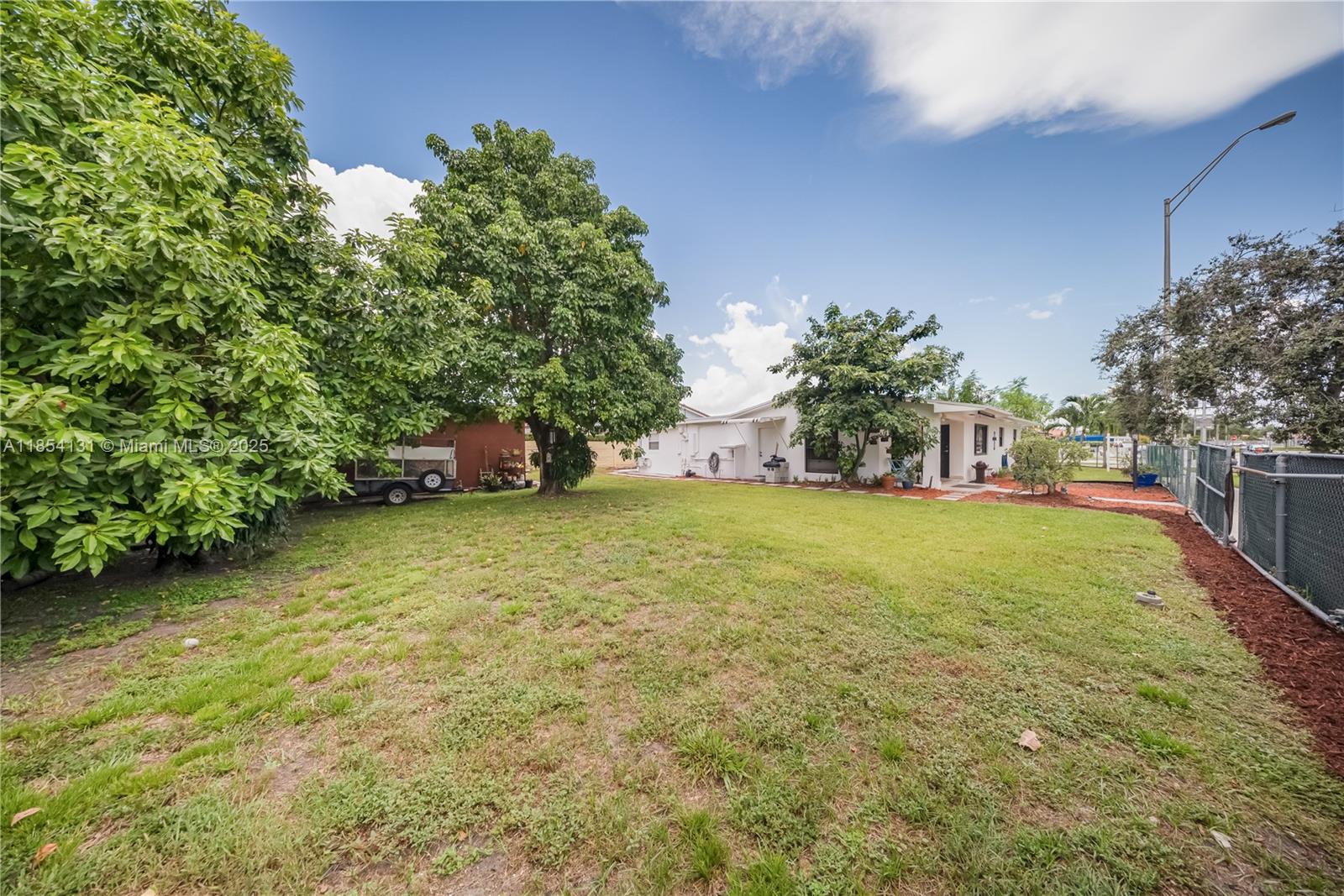 DOUGLAS ESTS 1ST ADDN - Residential