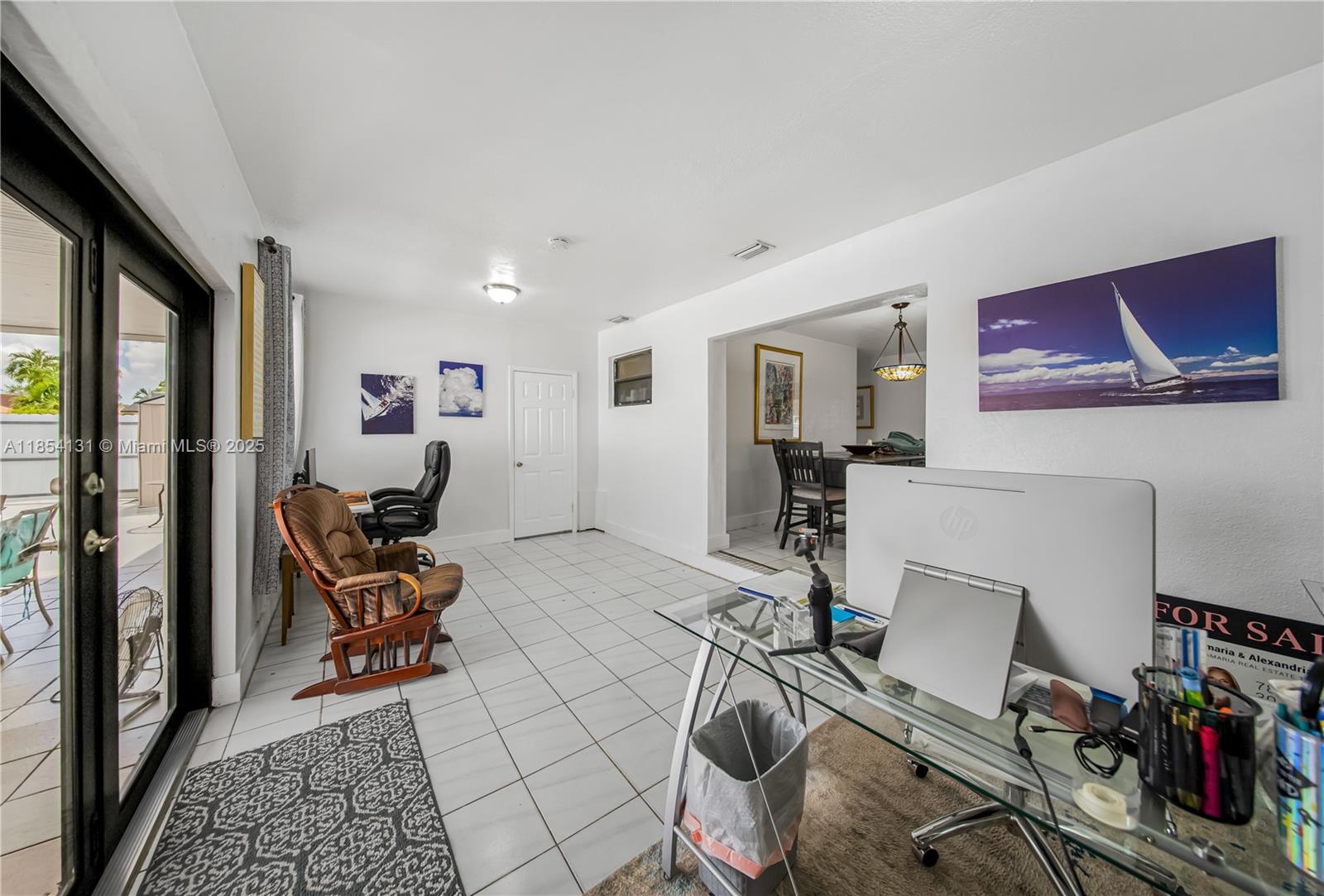 DOUGLAS ESTS 1ST ADDN - Residential