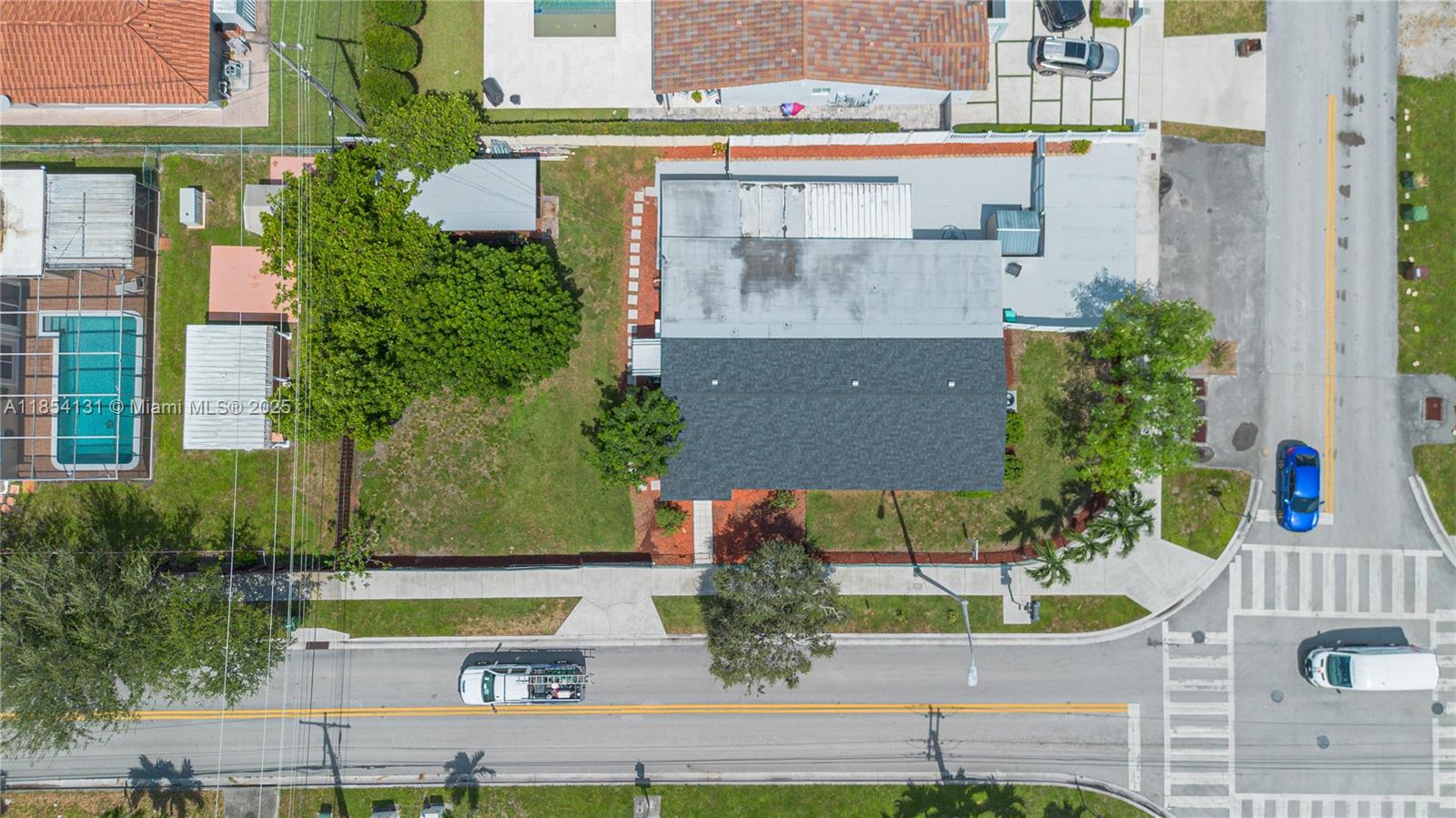 DOUGLAS ESTS 1ST ADDN - Residential