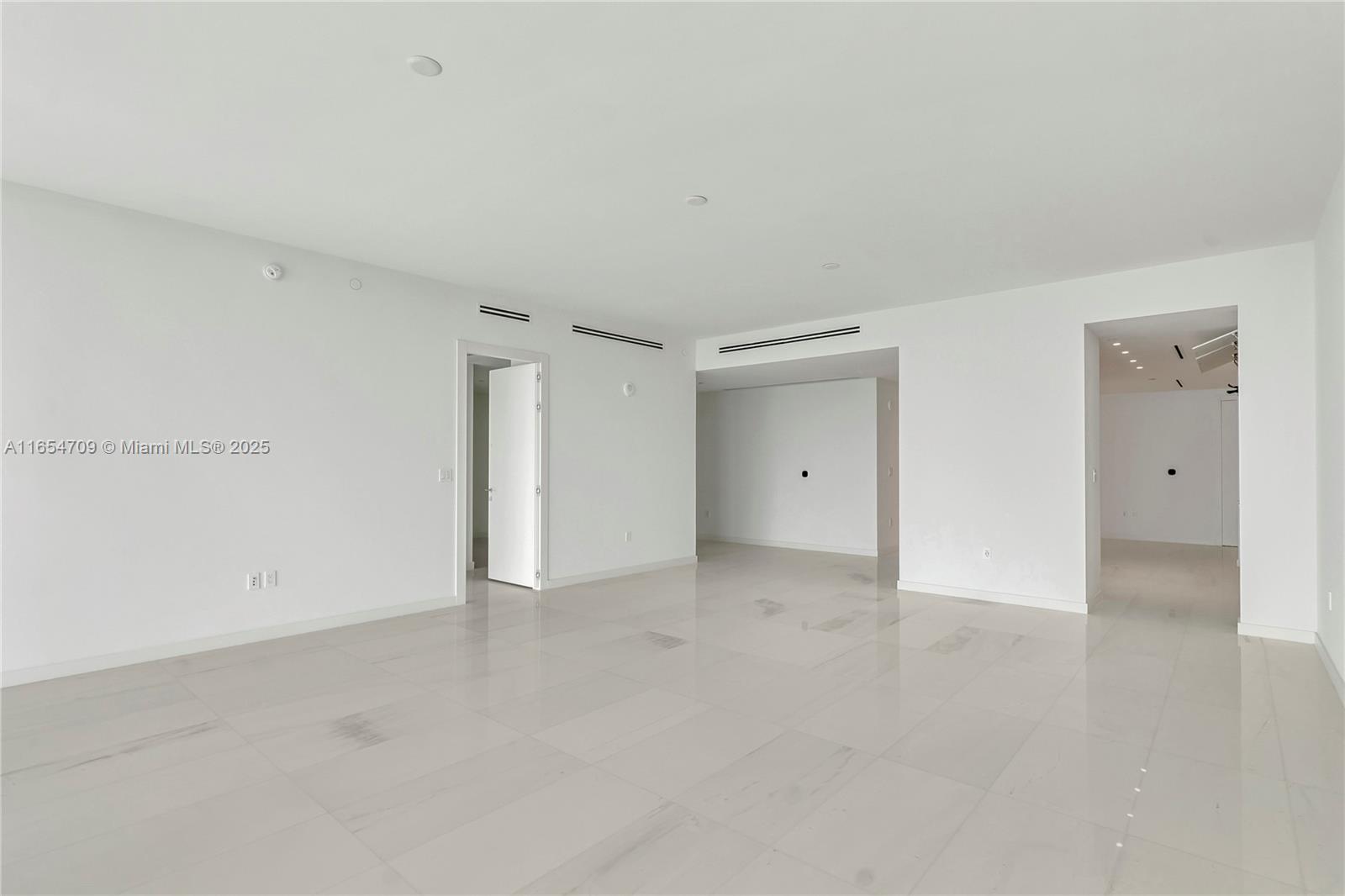 Aston Martin Residences - Residential