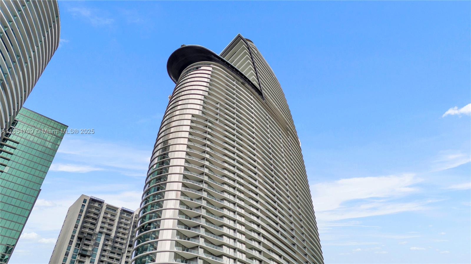 Property for Sale at 300 Biscayne Blvd Way 4203, Miami, Broward County, Florida - Bedrooms: 3 
Bathrooms: 5  - $5,291,000