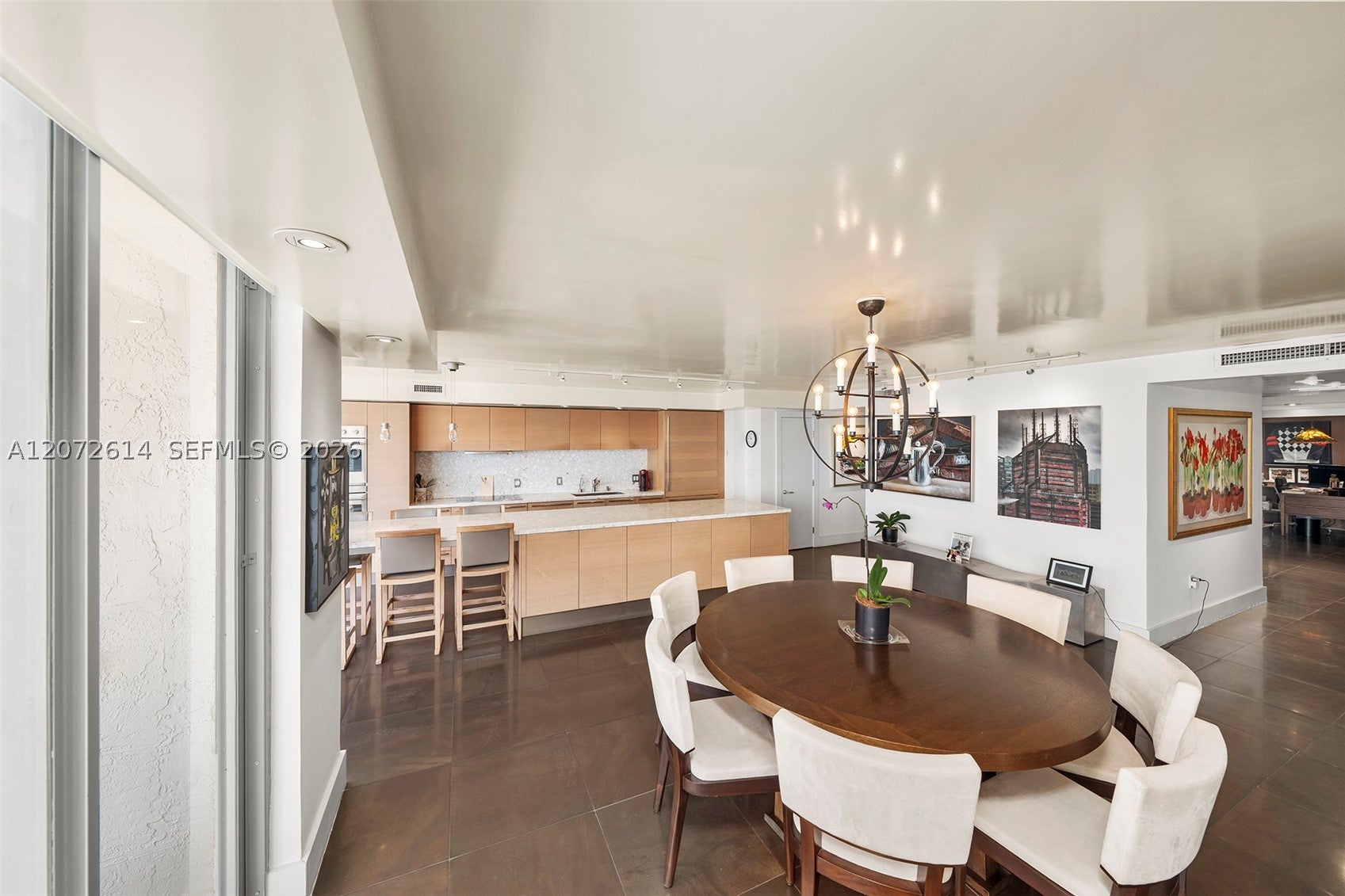 600 Grapetree Dr 6BS