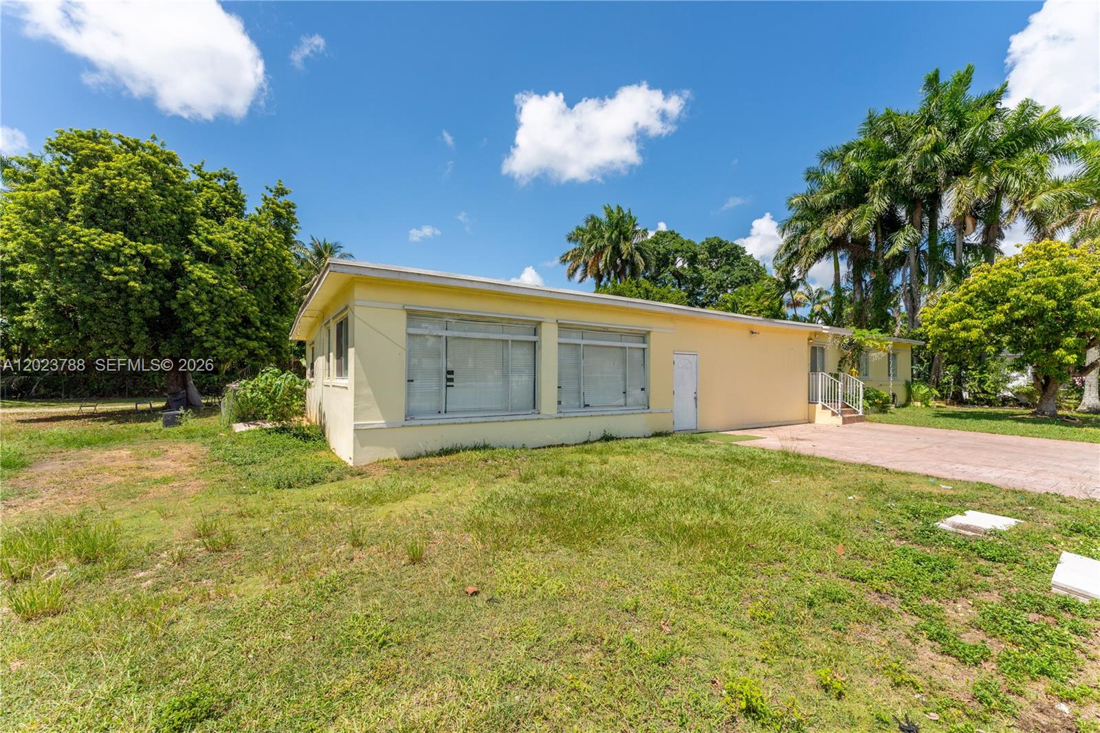 PONCE DE LEON - Residential