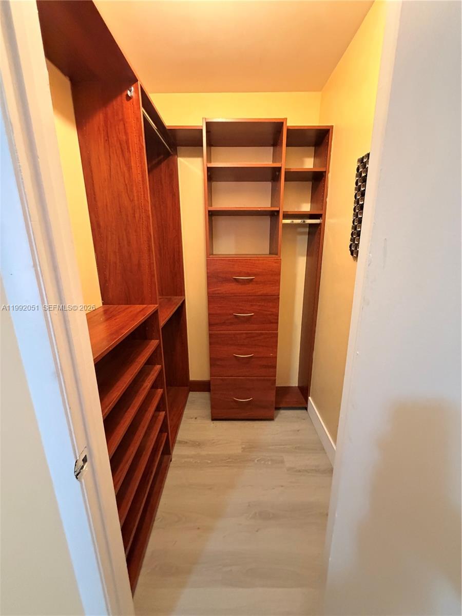 HAMMOCKS TRAILS CONDO - Residential Lease