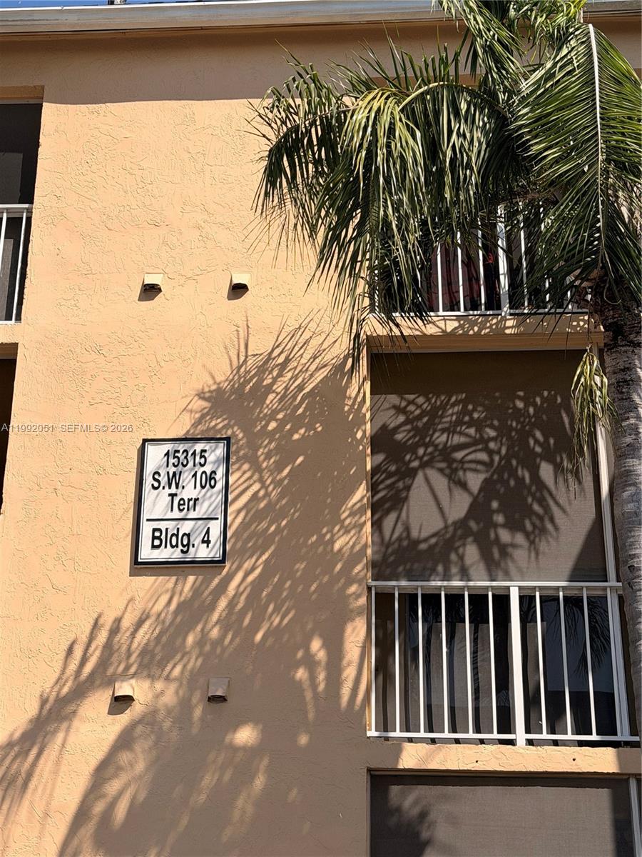 HAMMOCKS TRAILS CONDO - Residential Lease