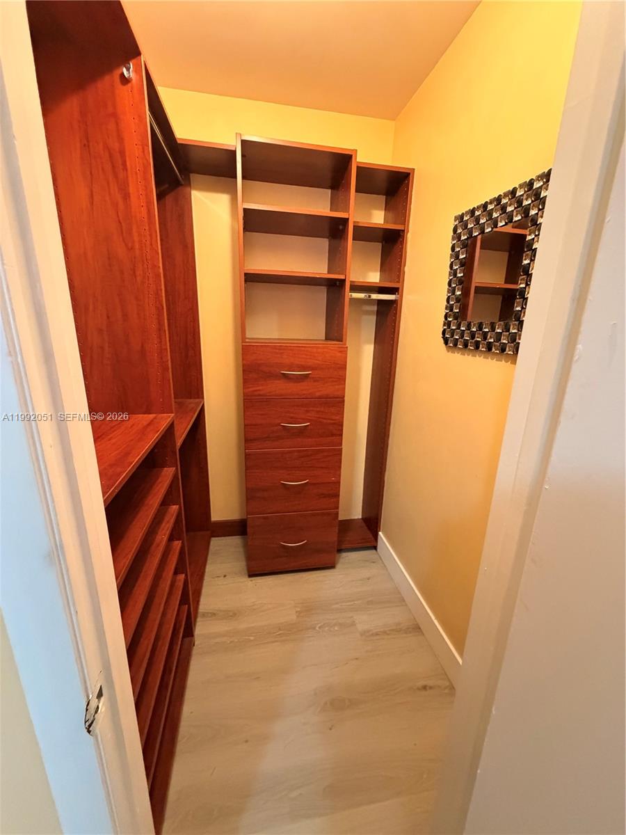 HAMMOCKS TRAILS CONDO - Residential Lease