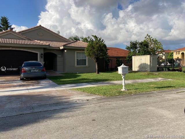 Beautiful and Spacious three bedrooms two bathrooms with a 2-Car Garage located in the desirable area of lake Venetian. The kitchen has ceramic counter top, great open layout, high ceilings, and freshly painted. all around the property. Hurricane Shutters included. with a 20x30 pool and lake view ***************************************NOASSOCIATION***************************************