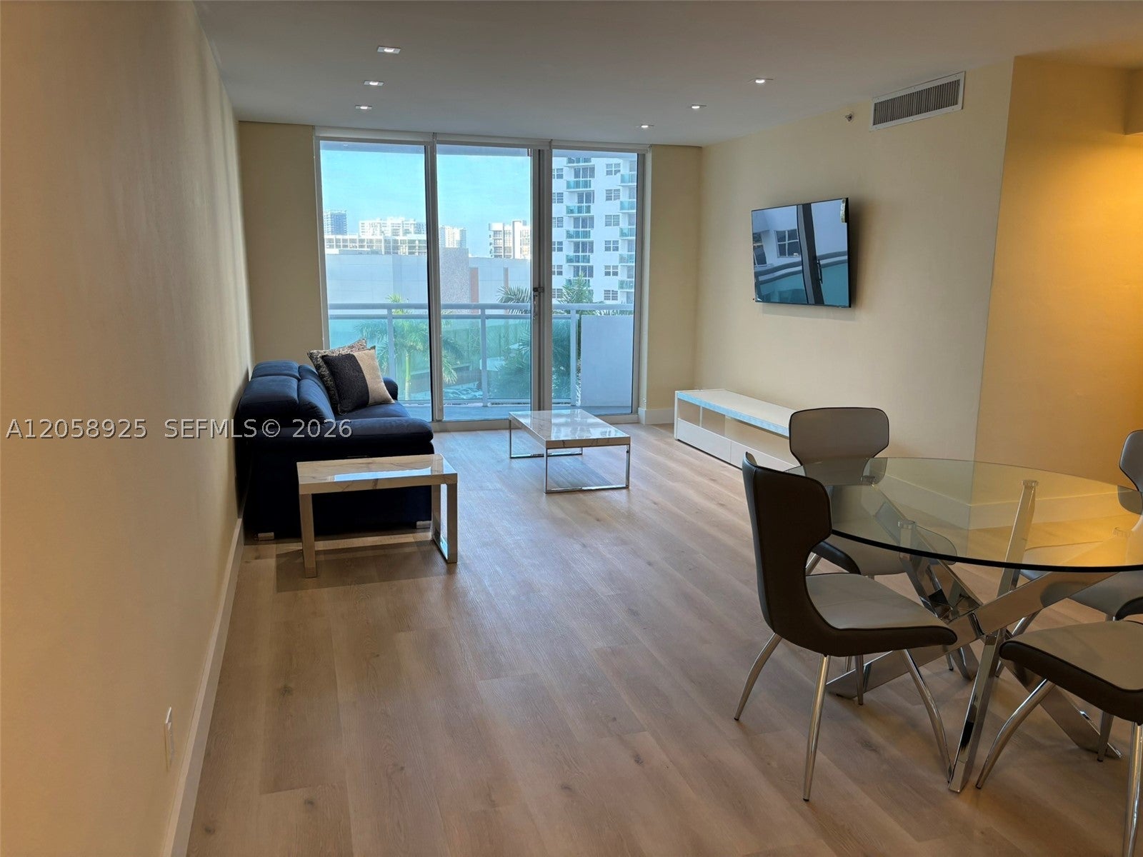 3001 S Ocean Dr 639