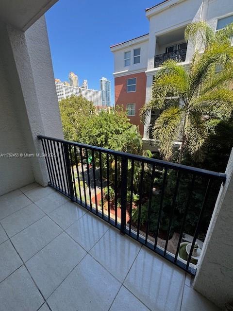 PORTO BELLAGIO CONDO - Residential